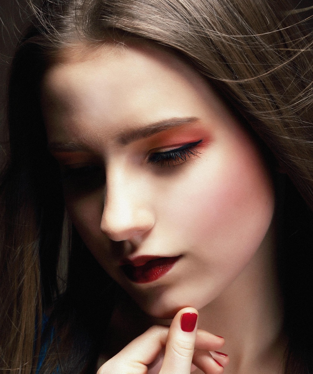 脂性肌に最適な化粧品の無料サンプルはどこで手に入る？