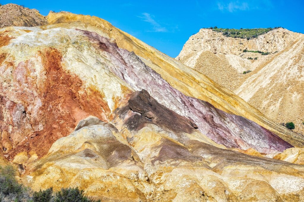 ミネラルファンデのトライアルセットはどこで手に入る？